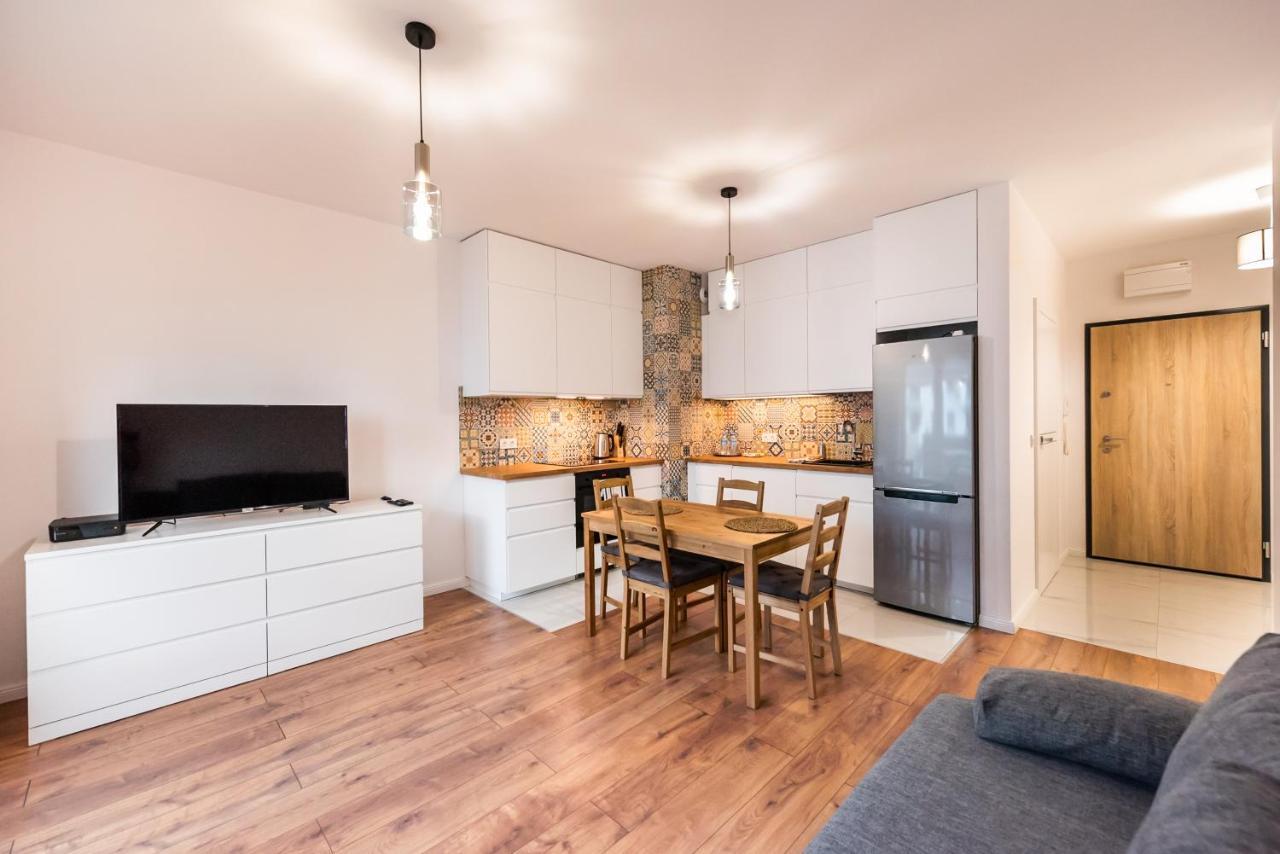 Saska Kepa Bright Apartament 바르샤바 외부 사진